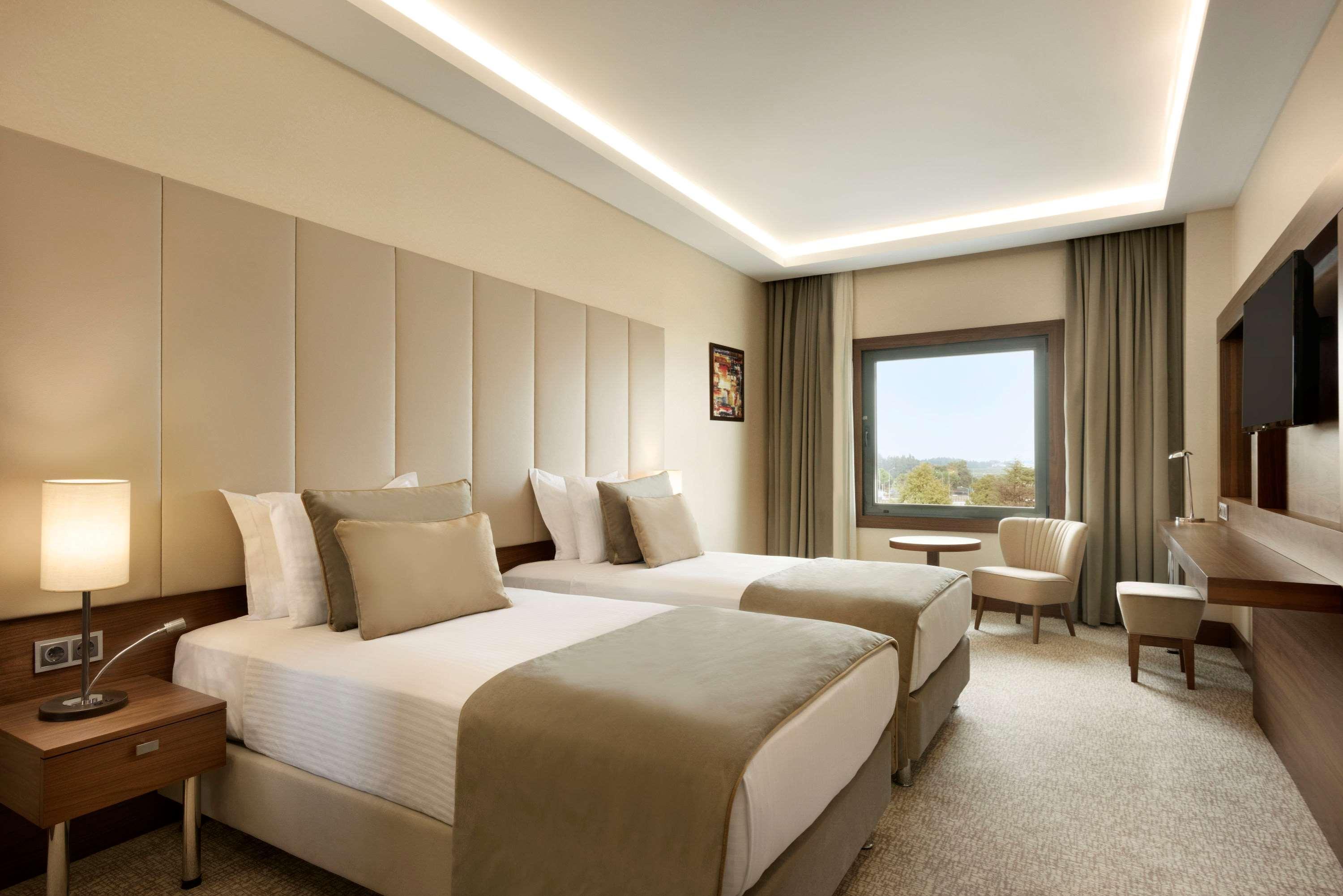 Ramada By Wyndham Yalova Hotel Exterior photo
