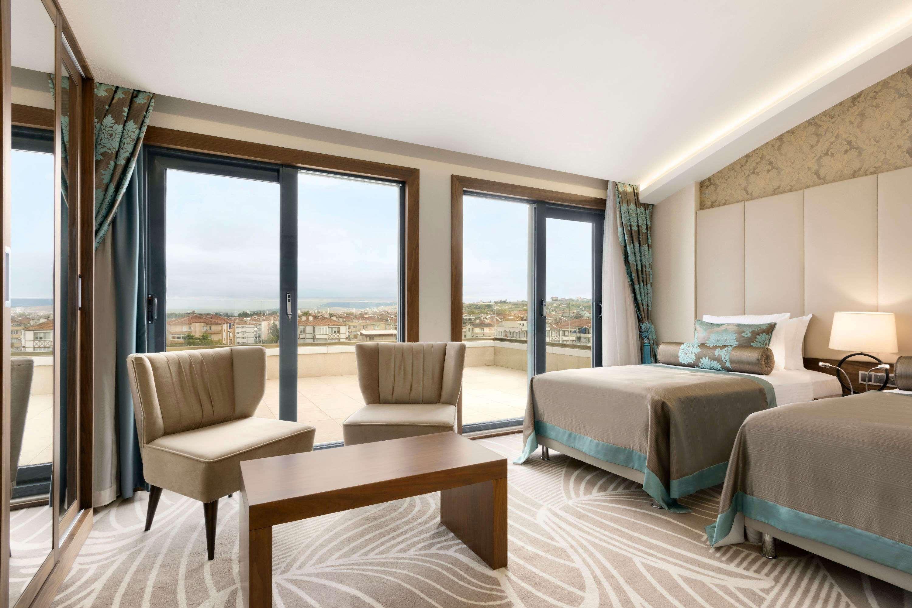 Ramada By Wyndham Yalova Hotel Exterior photo