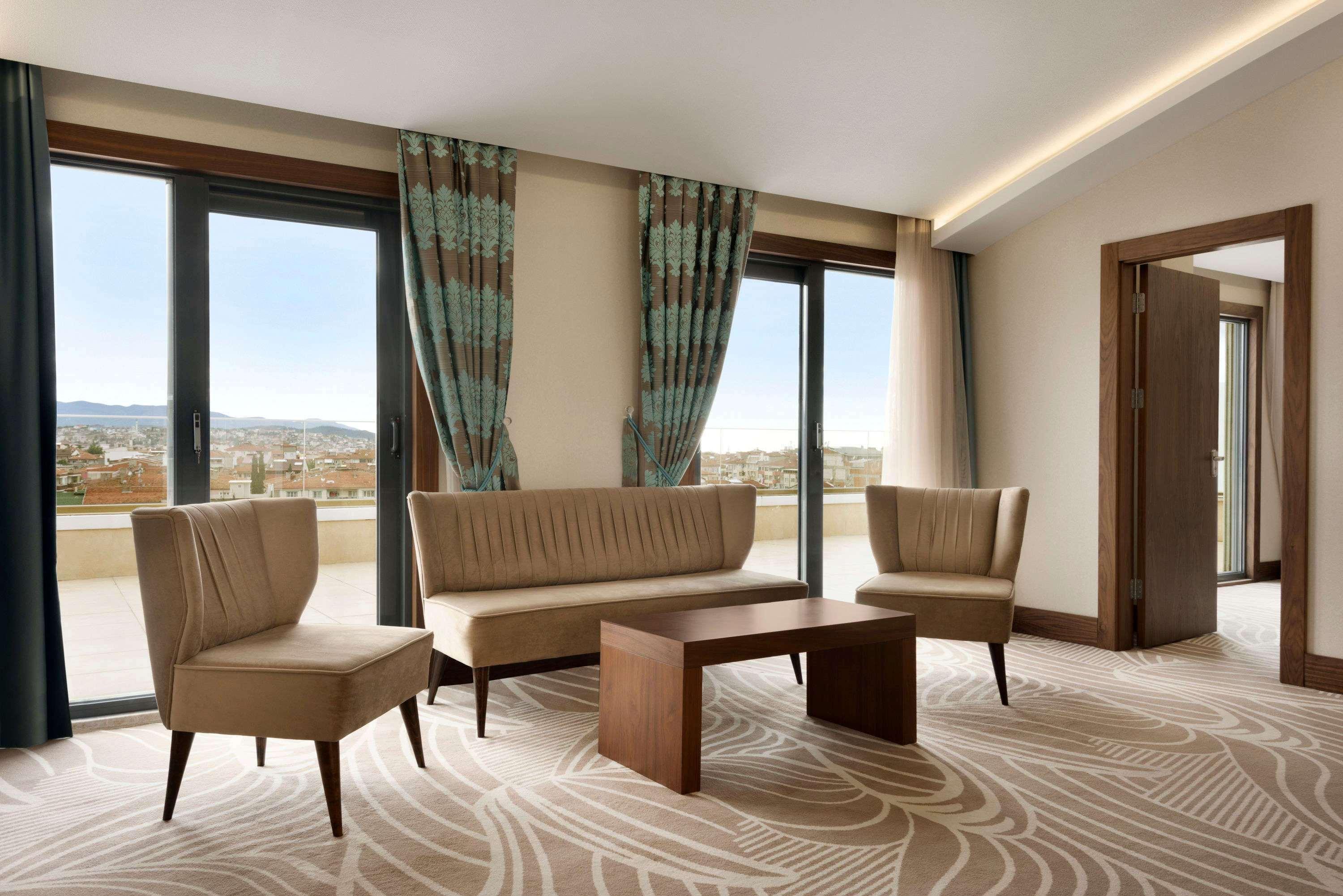 Ramada By Wyndham Yalova Hotel Exterior photo