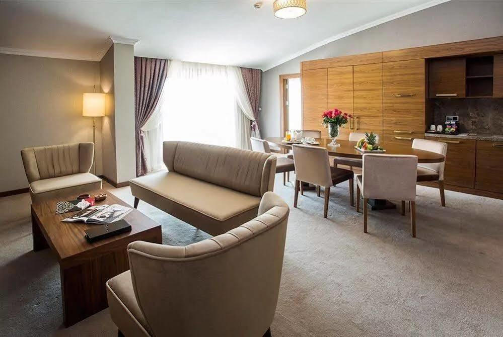 Ramada By Wyndham Yalova Hotel Exterior photo