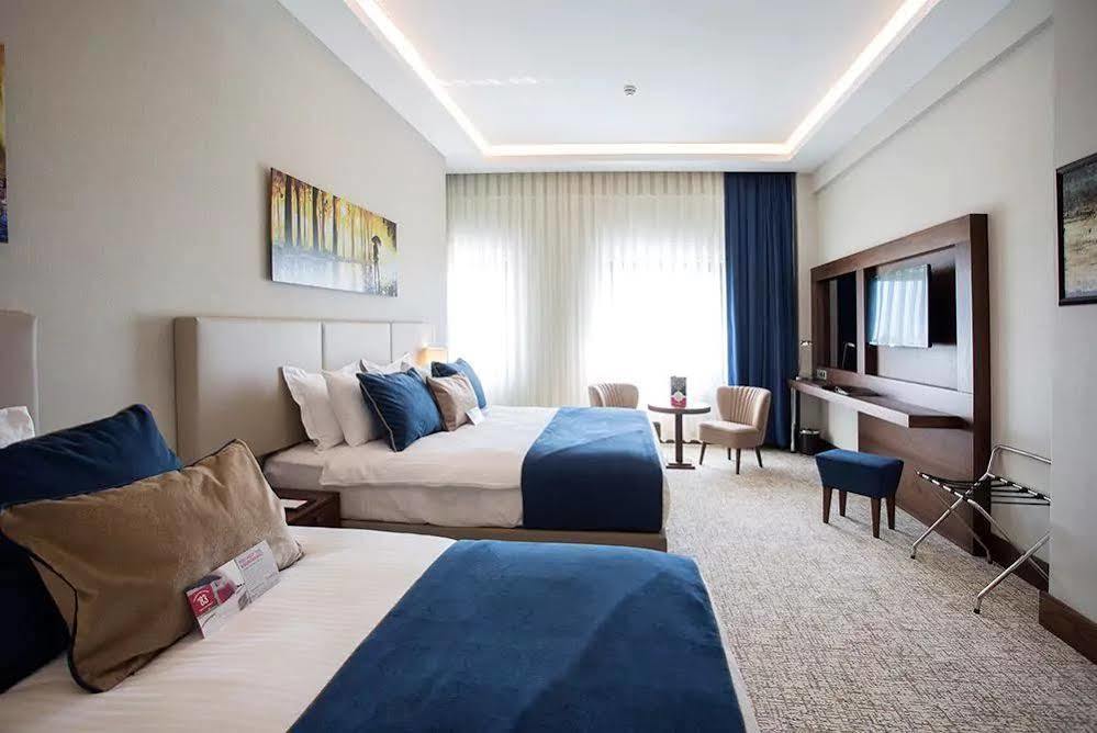 Ramada By Wyndham Yalova Hotel Exterior photo